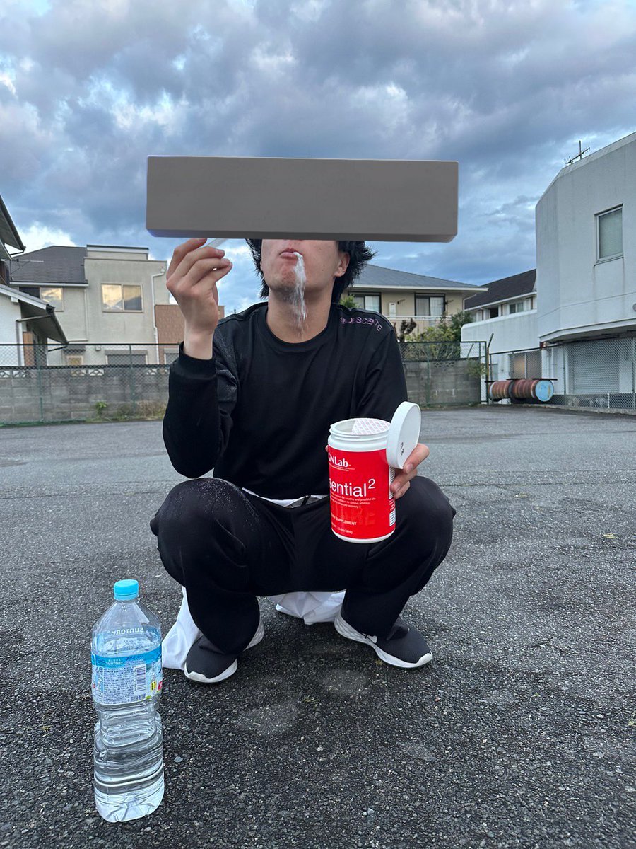 kyosan438's tweet image. 個人トラック前のバンク練習一次雷雨に見舞われどうなることかと思いましたが無事に終われました！
回復はもちろん #GNLab #essential2 で！
飲むの失敗すると泡吹いたみたいになります…