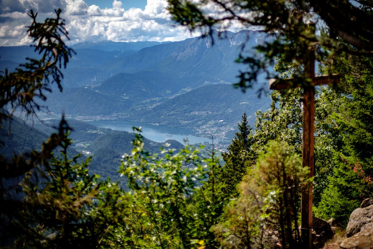 La Carica del Buongiorno con un Panorama dalla Valle Incanta💐 #LiveLoveValsugana [📍 Val dei Mocheni | 📷 Luca Margoni]