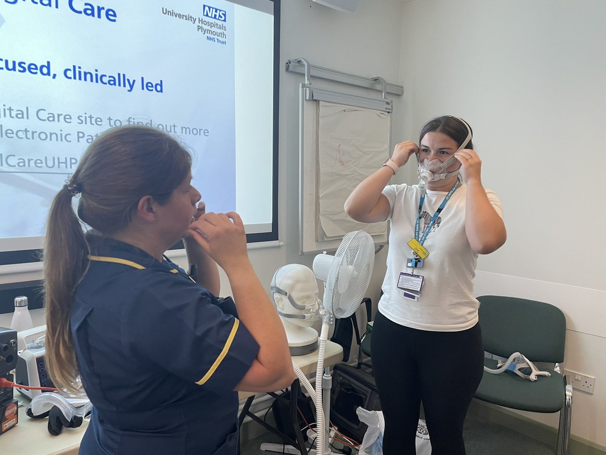 RespiratoryUHP's tweet photo. Last week level 9 had our first respiratory treat day. Including training on home ventilation, acute NIV, cystic fibrosis and ABG analysis! 🫁
#respiratorytraining #respisbest #training #UHP https://t.co/mBUKMsABjJ