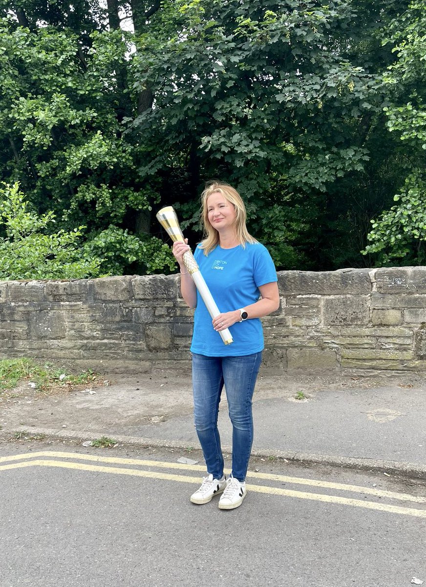 PollyRippon's tweet image. A privilege to carry @BatonOfHopeUK to Hillsbro College today and raise awareness of suicide. #passiton #SuicideAwareness #batonofhope @mynewsnorth