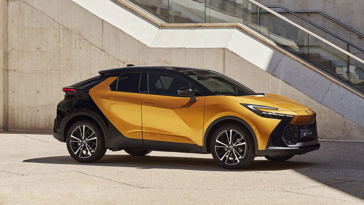 .<a href="/ToyotaFrance/">Toyota France</a> renouvelle son best-seller C-HR | Toutes les infos >>> voiture.kidioui.fr/blog/nouveaute… #Toyota #Toyotachr