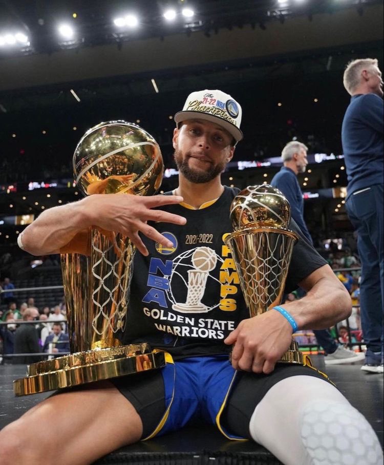 itachi_ushiwa's tweet image. #BTSCommunication dans le sac et 13,80 de moyenne,( 16 en cultures ptn de merde)