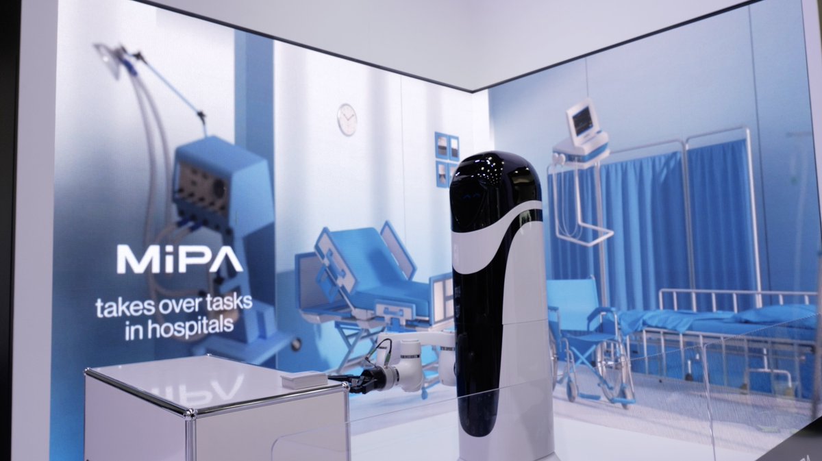 NEURARobotics's tweet image. What a wonderful opening day of automatica 2023 it was yesterday!

We feel so thankful for all the positive feedback we received. The hard work of the team pays off!

#automatica2023 #neurarobotics #innovation #cognitiverobots #teameffort