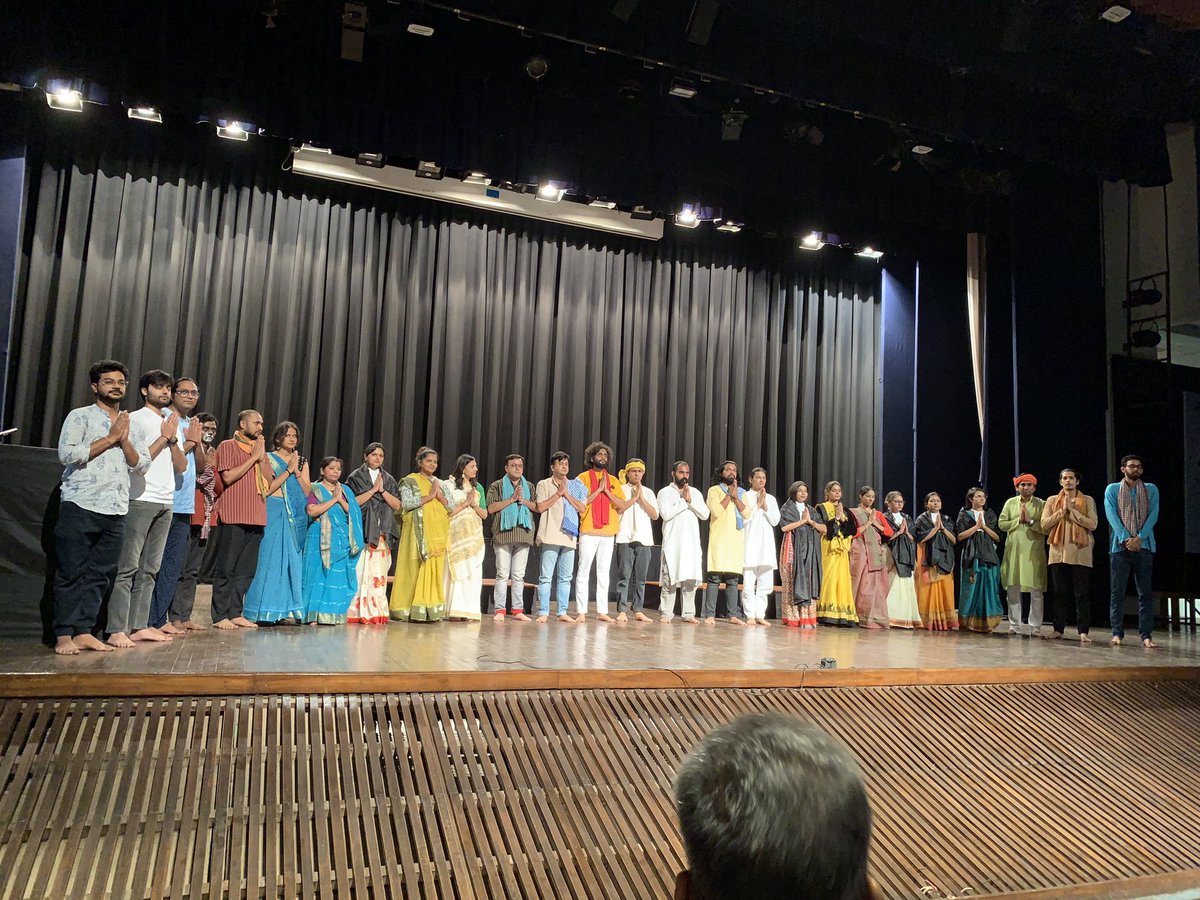 himadridelhi's tweet photo. Wonderful #performance by School of Performing &amp; Visual Arts #Students of @OfficialIGNOU …Patanjali’s  #Gopatrudu play in Hindi by Velicheti.. #play #University #studentlife #stage #ignoustudents https://t.co/VLk2wrH3jL