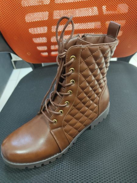 ovalcollection's tweet photo. Quilted combat boots available
Light and cute 
Sizes: 36-41
Colors brown  and black 
Call/WhatsApp: 0722562604
Karibuni sana https://t.co/sOP9SYpg85