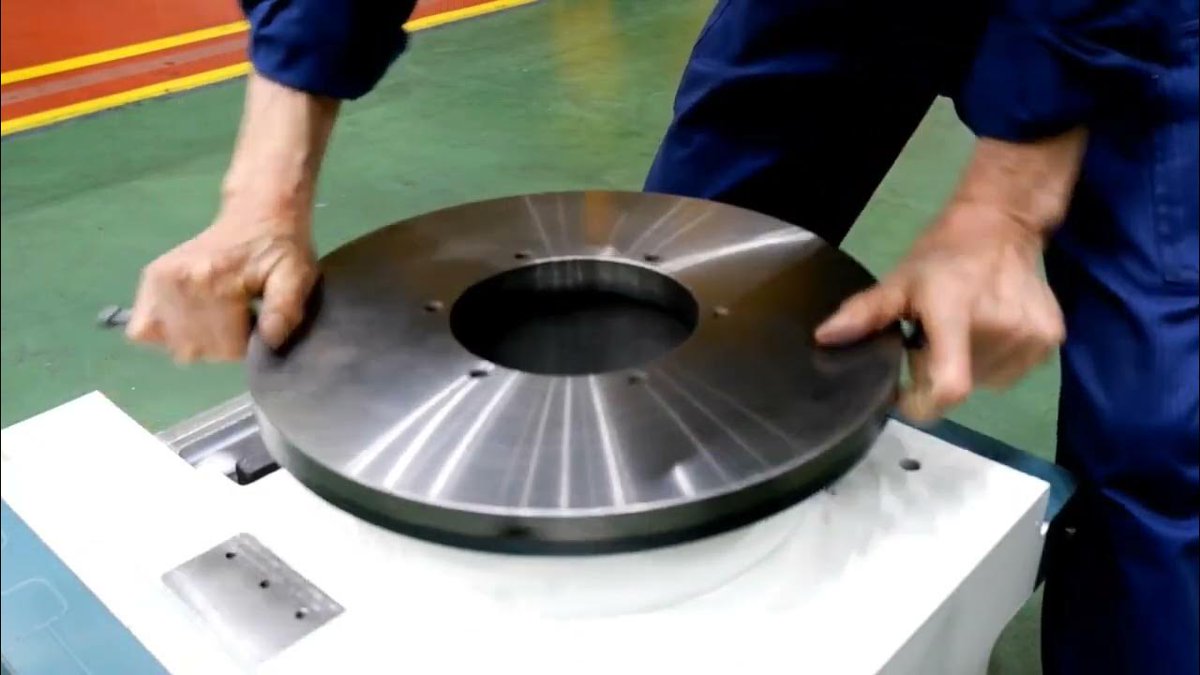 Dugardcom's tweet image. TRUE GEOMETRIC ACCURACY - Hand scraped excellence for guaranteed built-in accuracy, reliability and longevity: buff.ly/3Ru5UIy Take a look at our Kitamura stock machines: buff.ly/3rctv7S  #kitamura #dugard #5axis #machinetools #stockmachines #ukmfg #engineeringuk