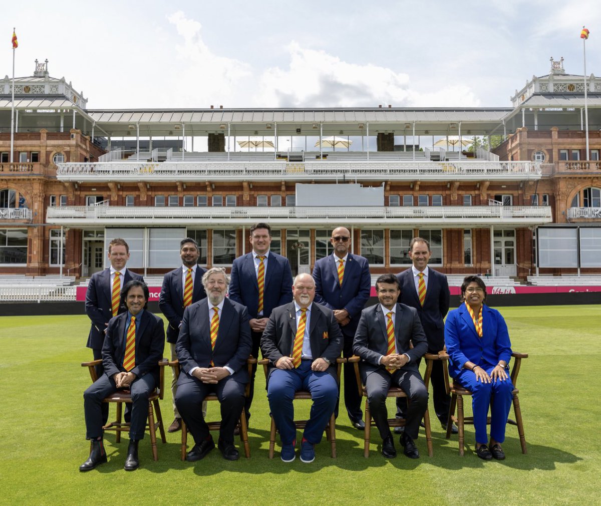 Among the esteemed members of the World Cricket Committee, at the House of Cricket 📸🙏🏻

#HouseOfCricket #WorldCricketComitee #Lords #MemberOfCricketComitee