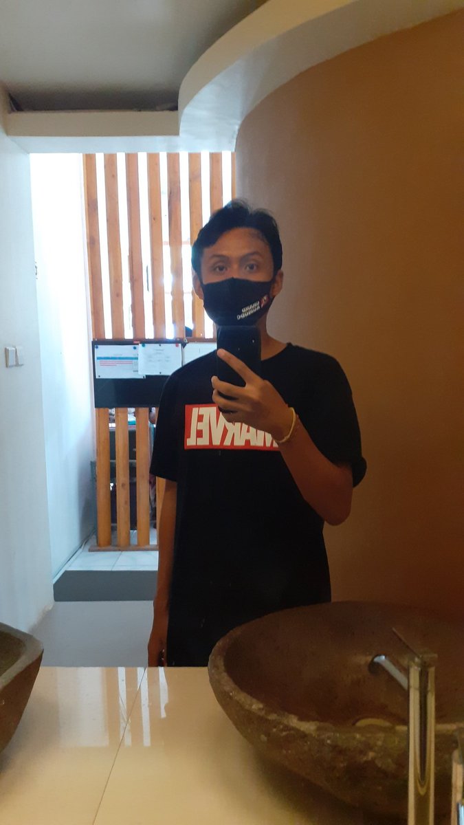 Jendra1232's tweet photo. I'm Doctor Doom
.
.
#Marvsd #MarvelSelcaDay #DoctorDoom https://t.co/d5B5NLVUph
