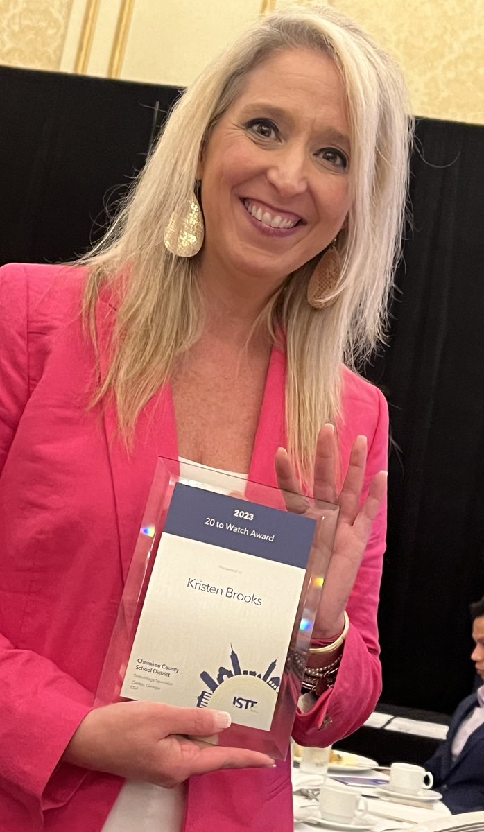 KristenBrooks77's tweet photo. 💖Being recognized by @ISTEofficial at the #ISTElive conference for my contributions in #edtech as an #ISTE20ToWatch Award Recipient has been incredible! I am grateful & truly honored! #forEDU My parents attending was beyond amazing! @CherokeeSchools https://t.co/lEUBqShmH1