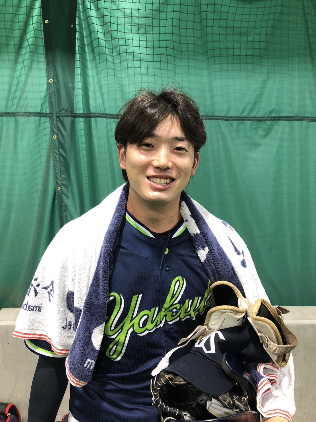 東京ヤクルトスワローズ 等身大布ポスター 山田哲人 長岡秀樹 3表山田哲人、長岡秀樹でダブルプレーを完成 ヤクルトスワローズ