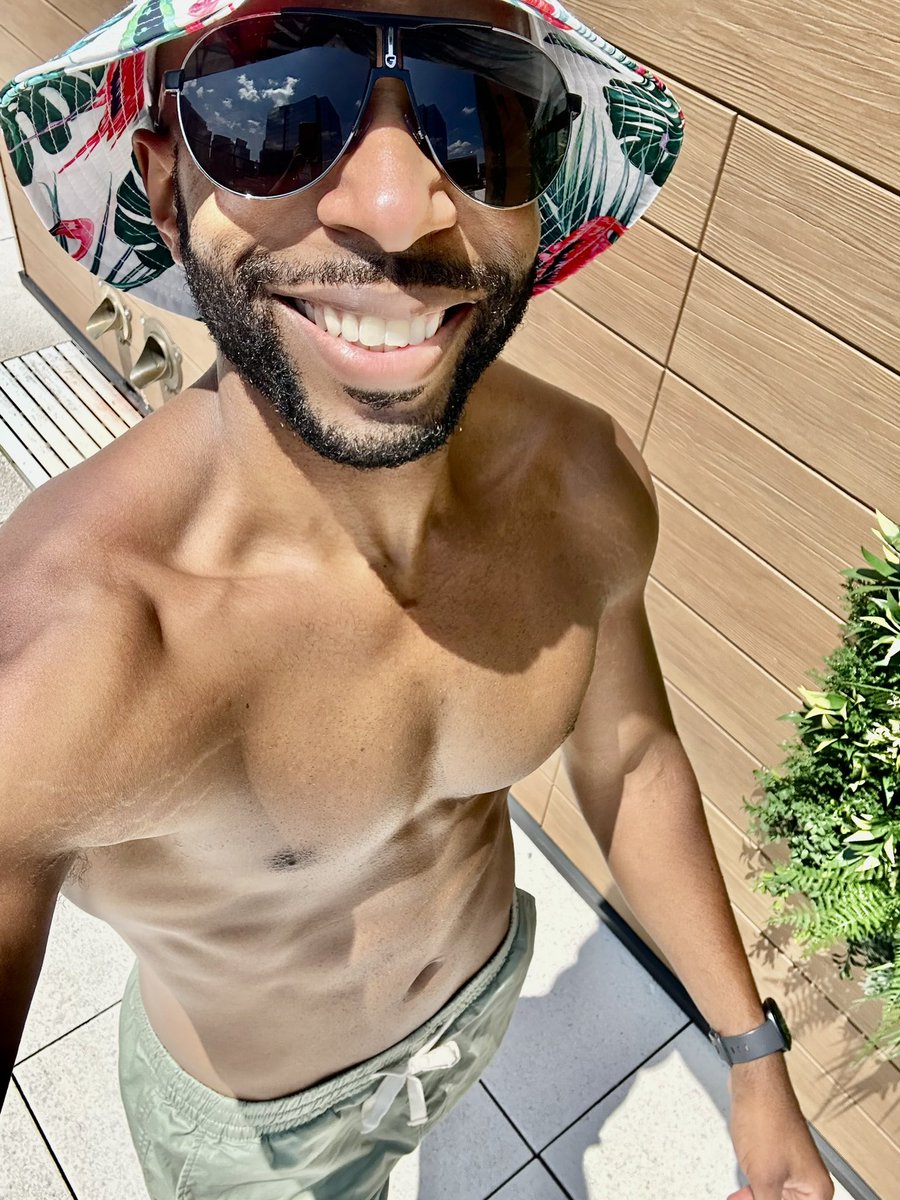 Cory_D_Raines's tweet photo. Yesterday’s work from the pool was a success!
#workfrompool #buckhead #atlanta #georgia #yourlawyersfavoriteattorney https://t.co/EYjRxSLX4L