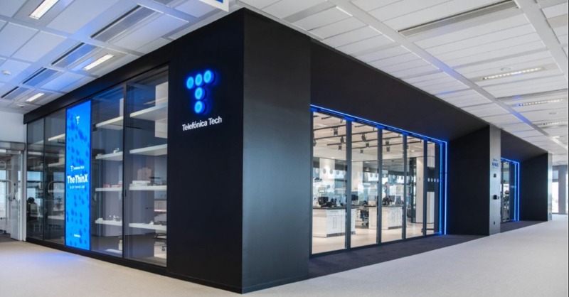 TefTech_EN's tweet photo. Press Release | We strengthen #TheThinX, our IoT and Big Data lab.

We celebrate the inauguration of our updated laboratory, The ThinX. It is one of the most advanced and well-equipped #IoT and #BigData technology spaces.