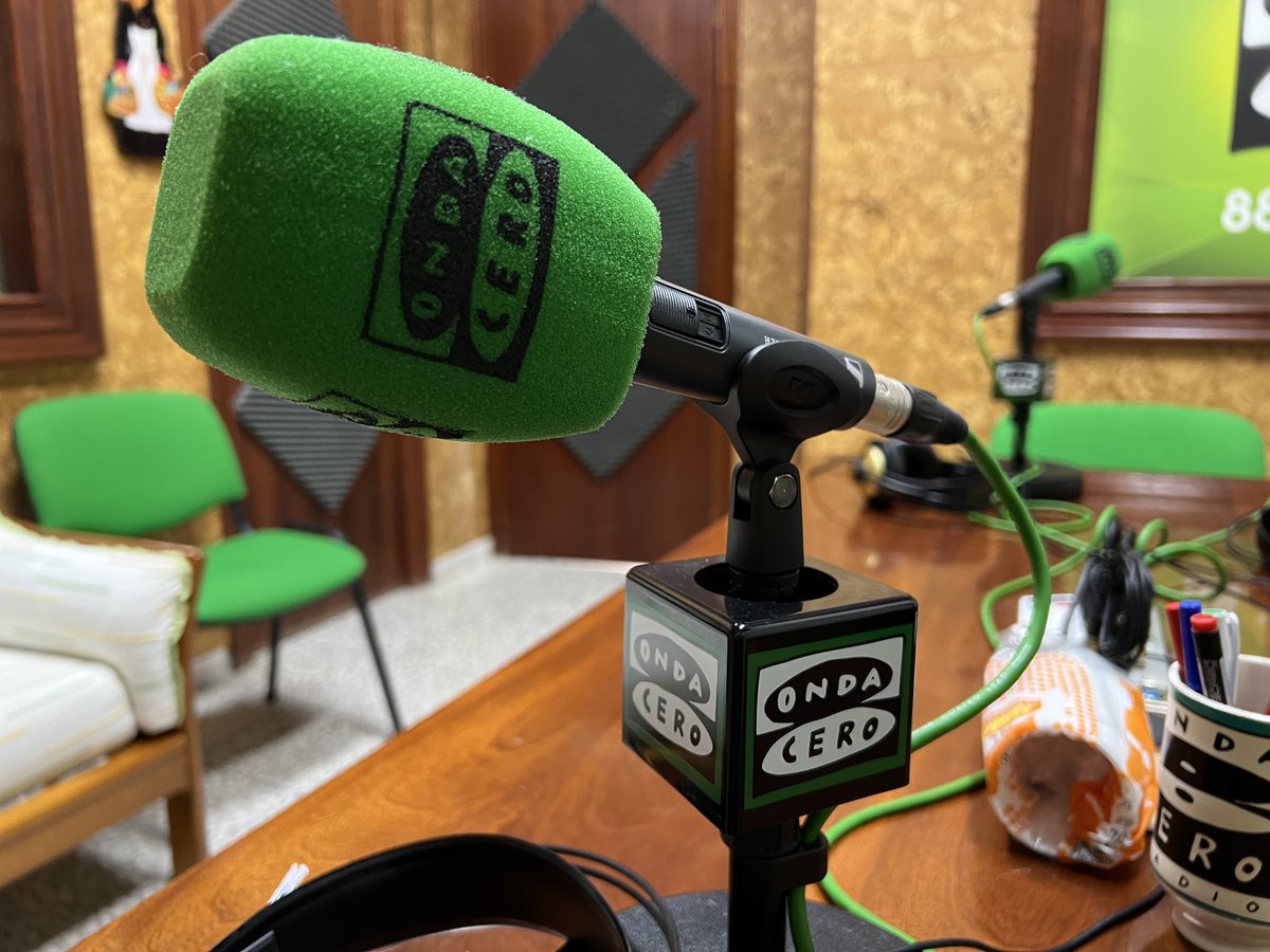 Finaliza otra gran temporada radiofónica en ⁦<a href="/OndaCeroPuenteG/">Onda Cero Puente Genil</a>⁩ con un equipo excepcional capitaneado por ⁦<a href="/JCarlos_Radio/">Juan Carlos Campaña</a>⁩ y ⁦@Yolagar⁩. Si nos hemos ganado la renovación, volveremos en septiembre!