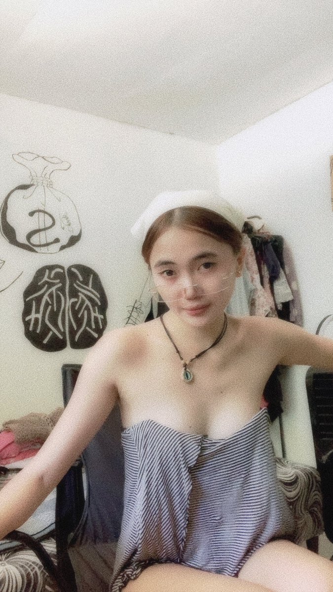 DARLING5446's tweet photo. Hi papi hit me up on alua i got hots for u🙊🤪 https://t.co/EjkI3sJhkh 
#pinaycontent #pinayalter #pinayph #creampie https://t.co/CB0J4x8wPz