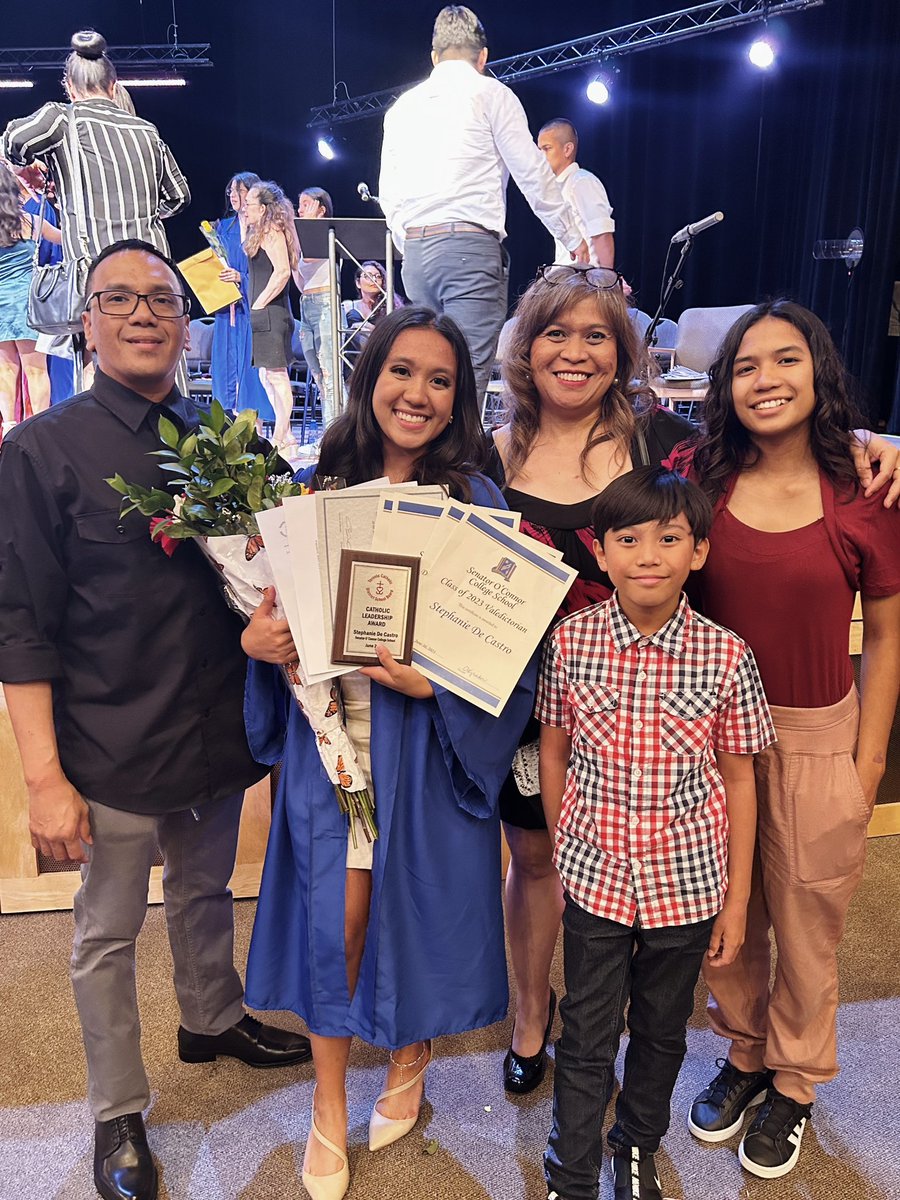 Stephanie De Castro tweet media