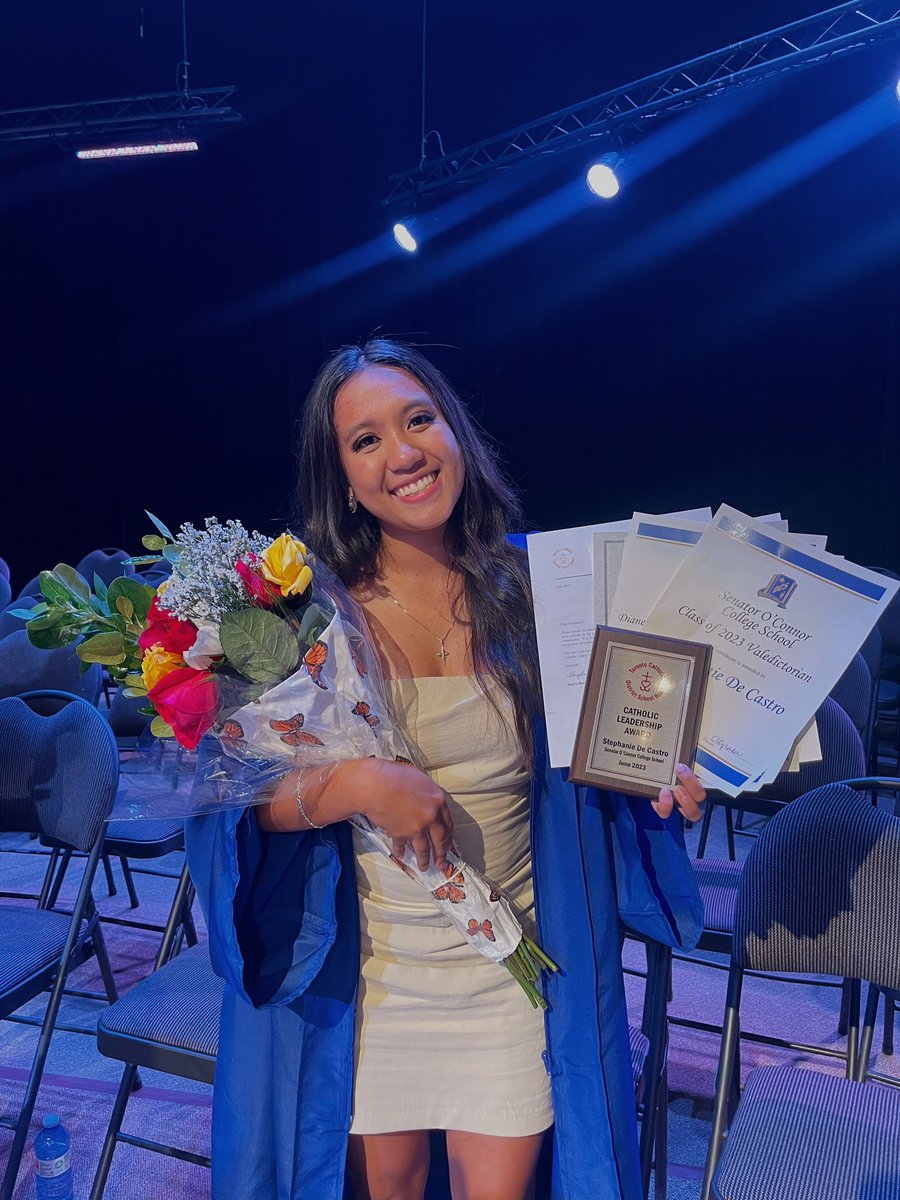 Stephanie De Castro tweet media