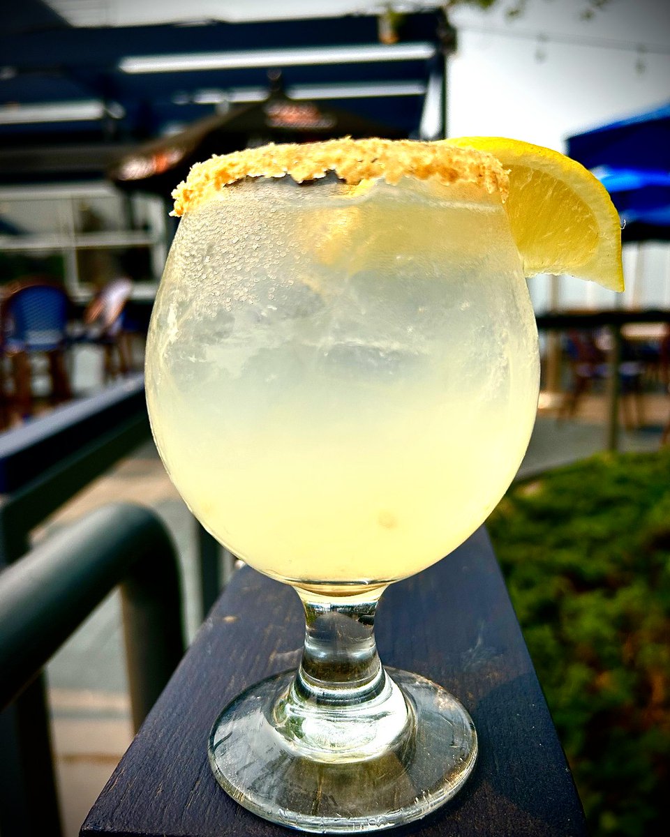 🍋 LAST CALL 🍋 Our #LemonMerangue #Crush of the Month is around for a few more days! Swing in and enjoy one today, Wednesday, for $6. #alehousecolumbia #hocomd #columbiamd #explorehocomd #howardcounty #howardcountymd #drinklocal