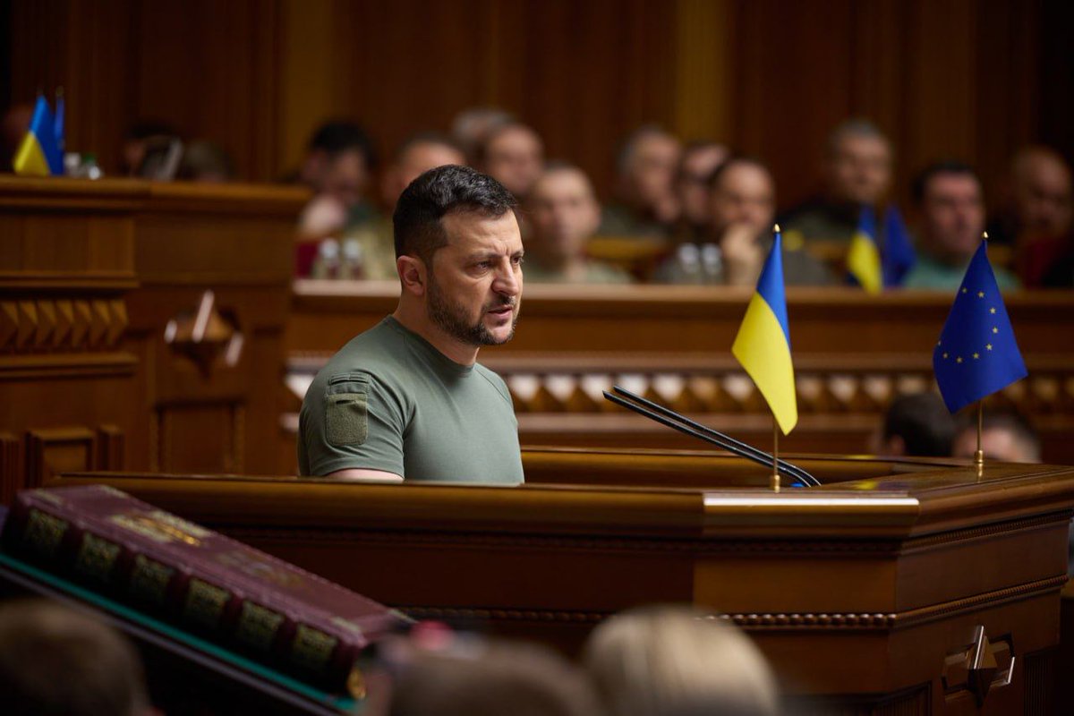 Zelenskyy called for the legalization of medical cannabis in Ukraine 

'All of the world's best practices, solutions, no matter how difficult or unusual they may be, must be applied in Ukraine so that all Ukrainian citizens do not have to endure the pain, stress and trauma of…