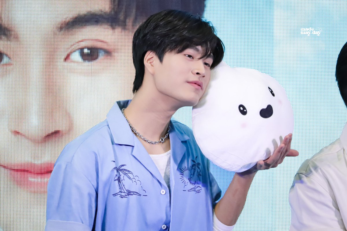 madeMayday_'s tweet photo. น้องเมน่ารักนุบนิบเหมือนวิปโฟมเลยค้าบบบบ 🤍🩵

#Gemini_NT #เจมีไนน์ https://t.co/MjK0fFe6Vd