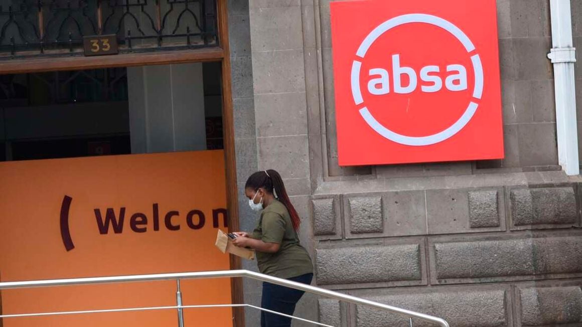 A transport firm embroiled in a Sh1.5 billion data breach suit with Absa Bank has received a court order stopping the lender from auctioning its property over unpaid loans.
bit.ly/437an8K