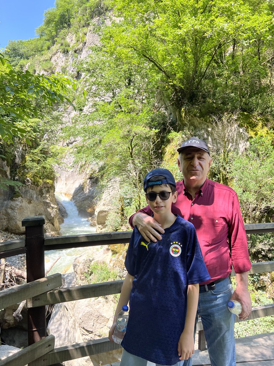 Bayramı Alp ile Batı Karadeniz’in eşsiz güzellikler barındıran ormanlarında geçiriyoruz. Safranbolu’nun sadece merkezi değil çevresi ve Yenice başta olmak üzere diğer ilçelerin kırsalları çok güzel.