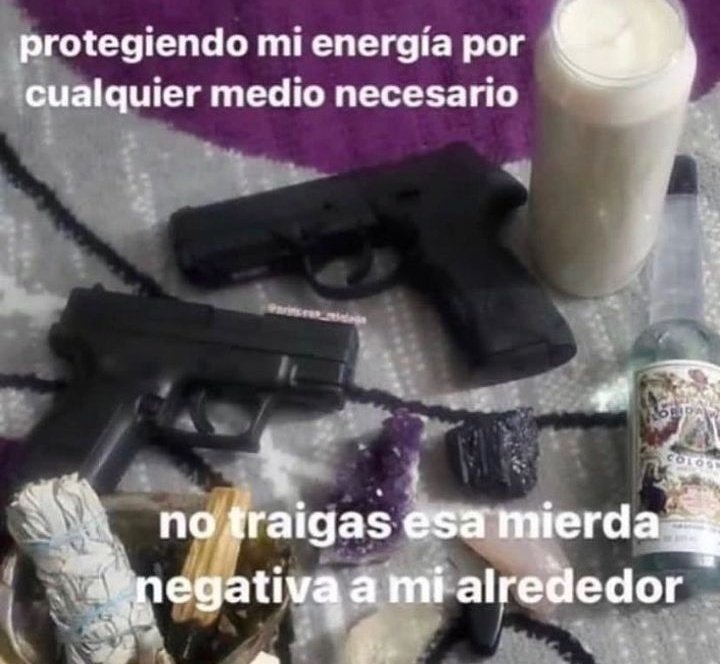 SolovelyVicky's tweet photo. Yo todos los días de esta semana hasta que aprenda a vivir sin mis "amigas" https://t.co/8v2zwMrQgg
