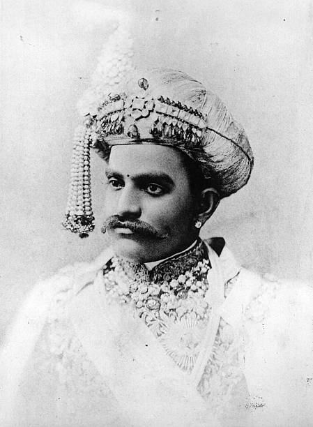 KannadaNaduu's tweet photo. ಮೈಸೂರಿಗೆ ರೈಲ್ವೆ ತಂದ ಪುಣ್ಯಾತ್ಮನ ಹೆಸರು
"ಶ್ರೀ ಚಾಮರಾಜ ಒಡೆಯರ್ ರೈಲ್ವೆ ನಿಲ್ದಾಣ" 🥰🙏
#ಕನ್ನಡ_ಕರುನಾಡು https://t.co/qzD71R3EpN
