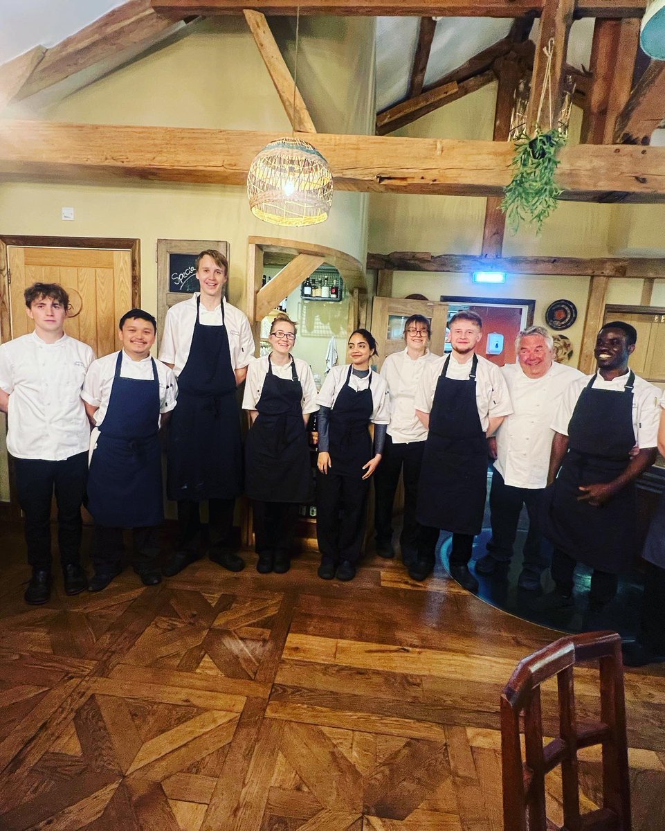 Foodhero's tweet image. Such a great day with @Exclusive_Hotel @ExclusivePeople chefs academy year 2 cook off .#talent #chefdevelopment #hospitalitylife