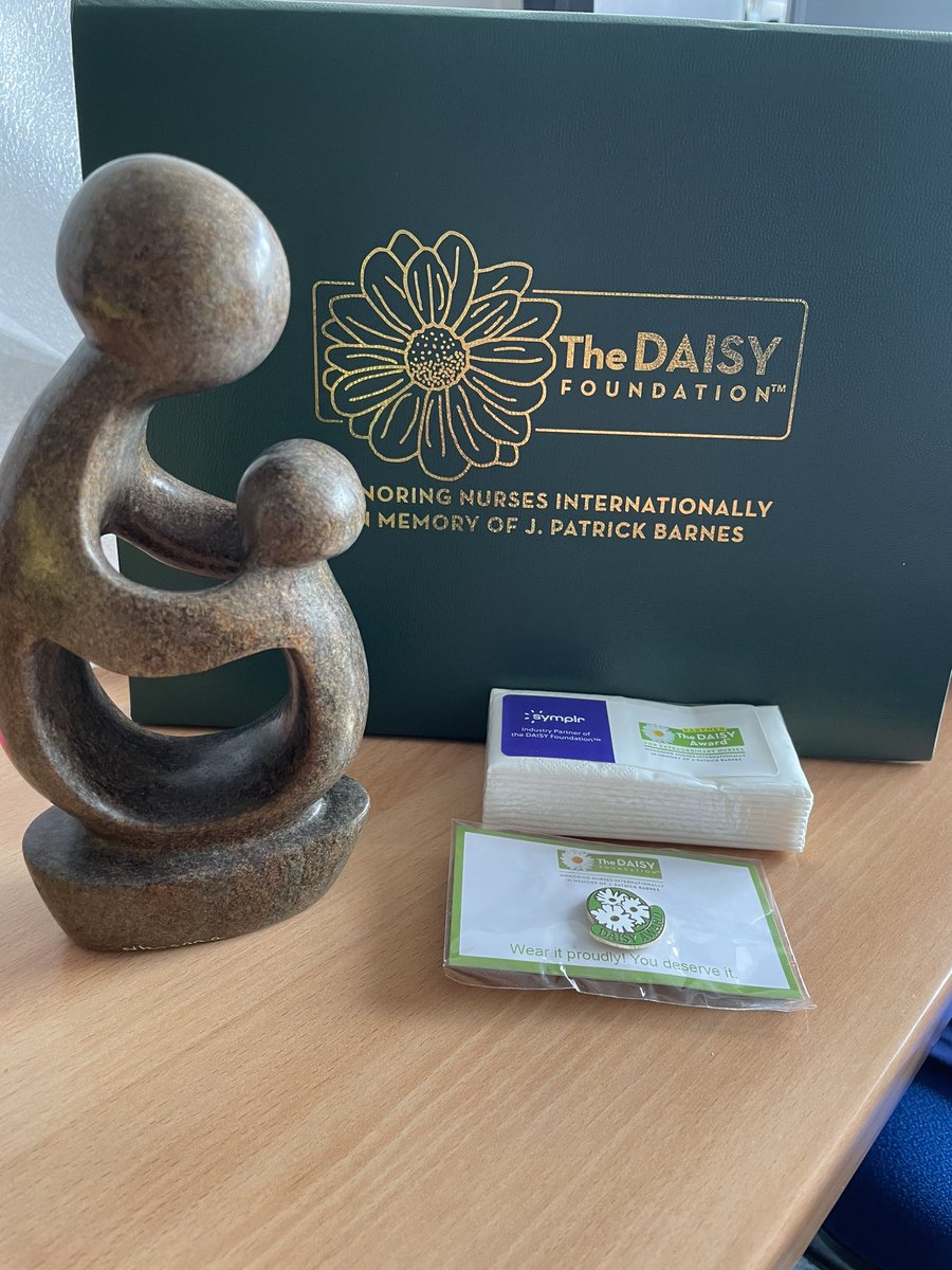 #daisyfoundationawards have arrived. We are so looking forward to our award recipients. @lornawilko @AlisonS44517243 @maxinemcvey @SzewczykAlison @hwilding @FHMagnet4Europe