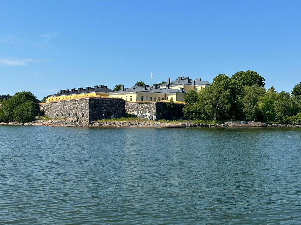 YROW CIOR is spending a day in Suomenlinna familiarizing themselves with the Naval Academy and the sea fortress area.

Photos: Antti Keskitalo, Samuel Raunio 

#WeAreCIOR #sc2023helsinki