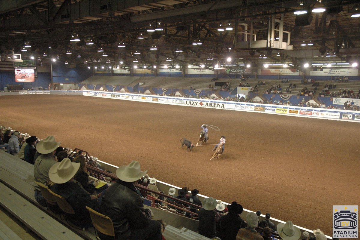 Lazy E Arena, Guthrie, Oklahoma - Opened 1984 

#rodeo #cowboy #cowgirl #western #barrelracing #horse #rodeolife #horses #rodeofashion #country #guthrie #rodeio #bullriding #westernfashion #pbr #teamroping #cowboys #barrelracer #rodeostyle #prca #okcthunder #okc #sooners #osu