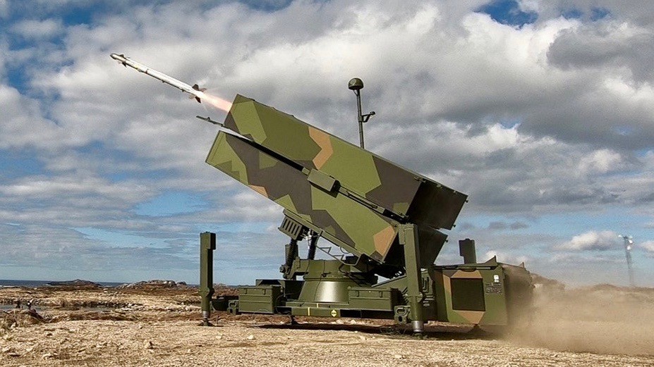#BREAKING 🇱🇹 🤝🇺🇦 Lithuania is buying two NASAMS air defense launcher systems for Ukraine ($10.7 million) and will deliver them within three months!!

#Ukraine️ #Ukrainian #RussiaIsCollapsing #Lithuania #NATO #EU #Russia