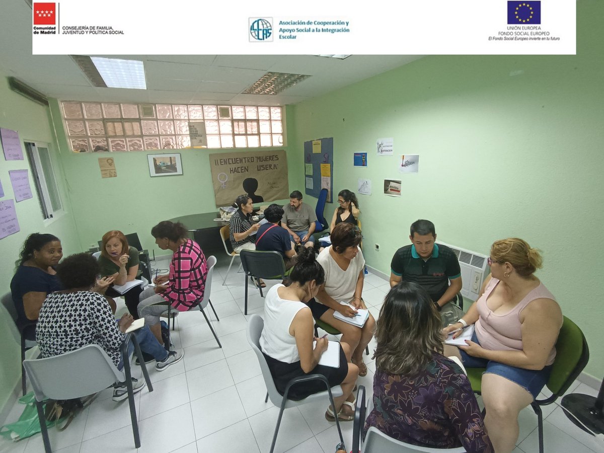 iceas_ong's tweet photo. #Dinámica #NosPonemosLaGorraDeQuienContrata
Descripción de negocio ficticio para después definir la vacante a cubrir. 
Lxs participantes reflexionan acerca del análisis que es necesario hacer cuando se localiza un anuncio para un puesto de trabajo.
#ProyectoEmpleo #ConBuenPIE 💼 https://t.co/fP0BiiMrqf