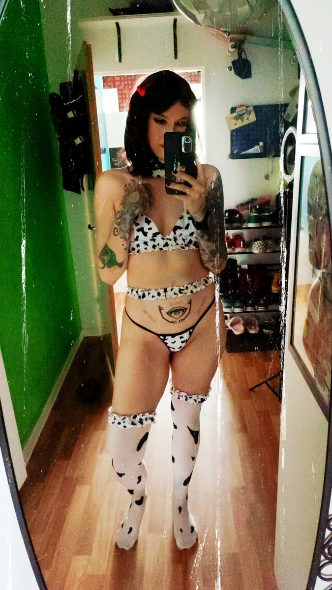darkAesthetic__'s tweet photo. More to come soon on my OF and Patreon~ 

#nsfw #nsfw_twt #nsfwtwt #nsfwacc #nsfwcontent #nsfwmodel #wannabemodel #horny #teasing #model 
#onlyfansleak #onlyfansmodel #patreoncreator #Patreon #kofi #support #cowcosplay #cowprint #sexycow #moretocome https://t.co/OVraahQMJe