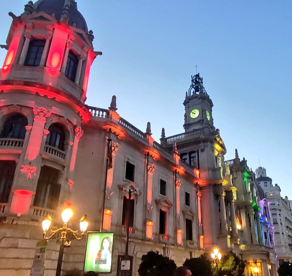 La_gata_bonita's tweet photo. "Las mentes son como los paracaídas, sólo funcionan cuando están abiertas"
Feliz #diadelorgullolgtbi 🏳️‍🌈 #PrideDay #orgullvalencia #OrgulloLGBTI #pride #PrideMonth #Orgullo2023 #StreetPhoto #28Junio 
@AjuntamentVLC @c_valenciana @MiticaValencia @valenciabonita_ @valenciasecreta https://t.co/4c4SVPBaLq