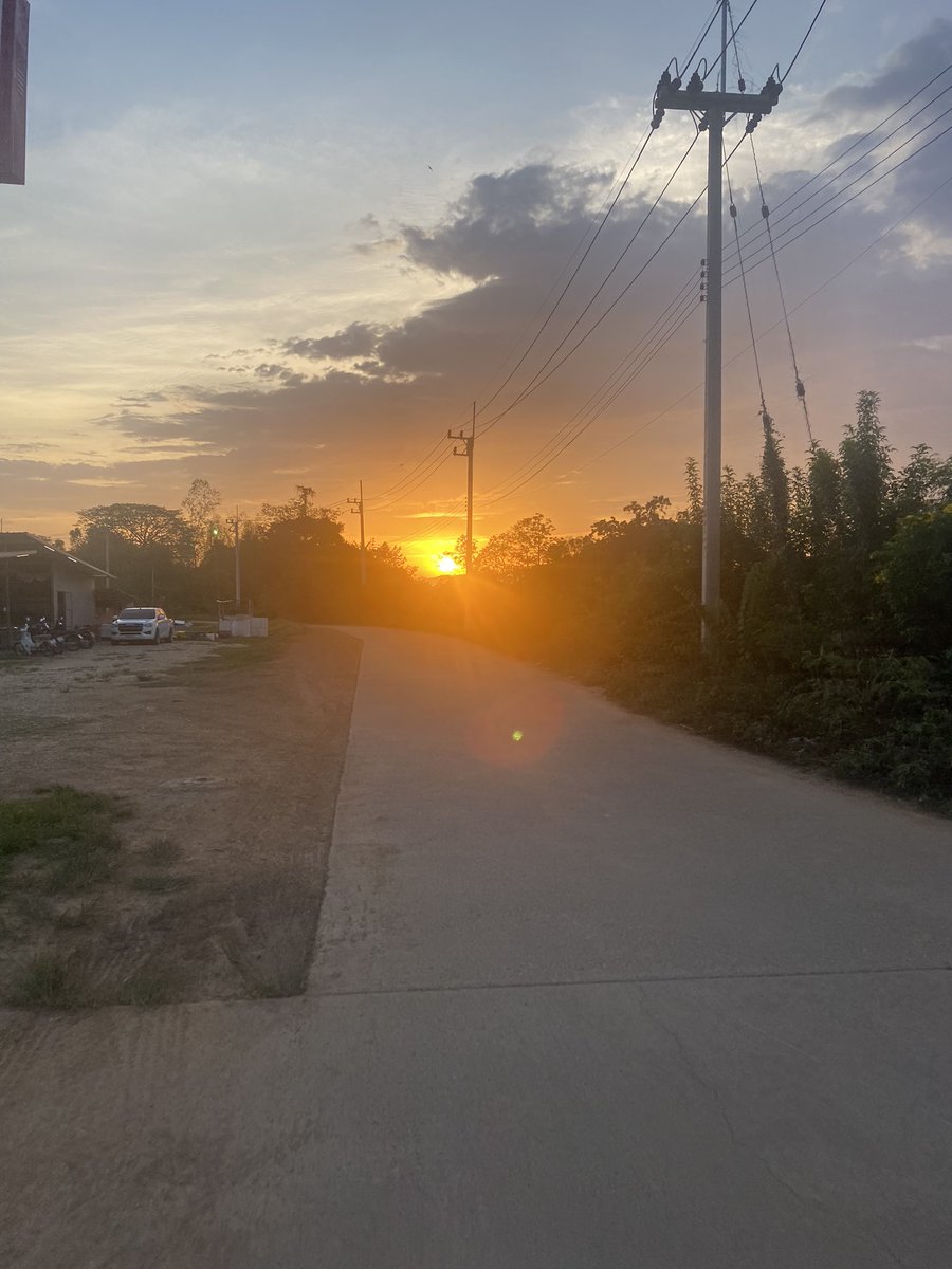 4WD_Shop's tweet image. บรรยากาศ ยามเย็น #น่านนะสิ