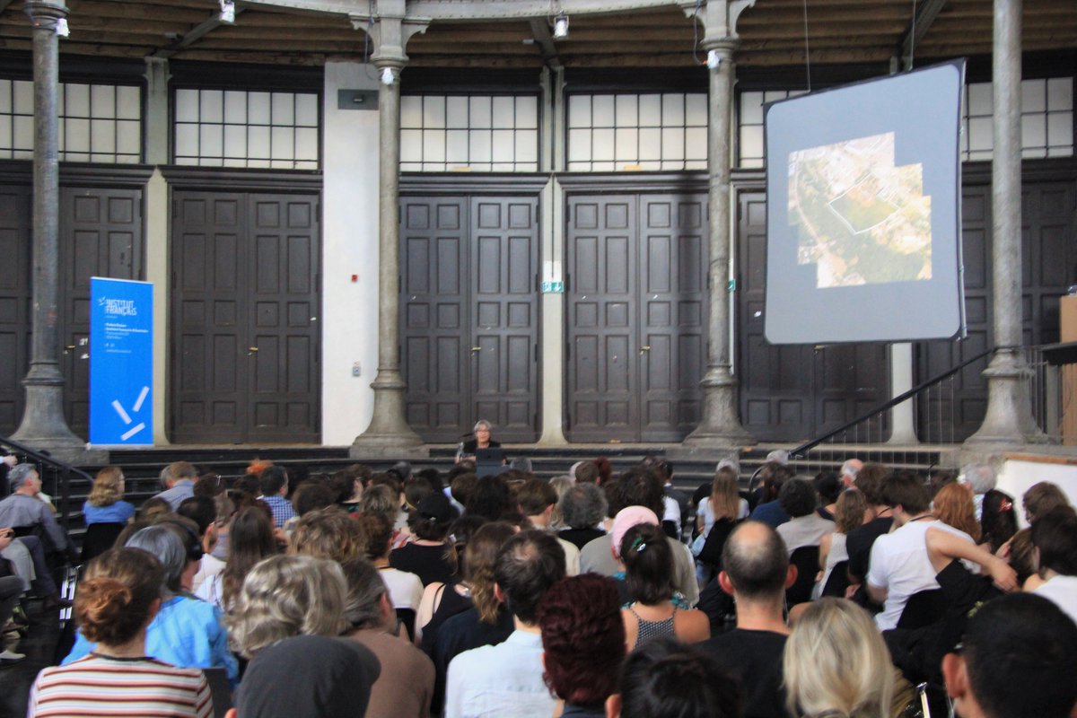 🌳Un grand merci à Anne Lacaton, lauréate du prix Pritzker, venue en Autriche aux Journées européennes vertes de Vienne. Son mot d’ordre ? Travailler avec l'existant et intégrer la nature, tout en améliorant la qualité de vie. 🤝Merci à nos partenaires: @France_Autriche @akbild