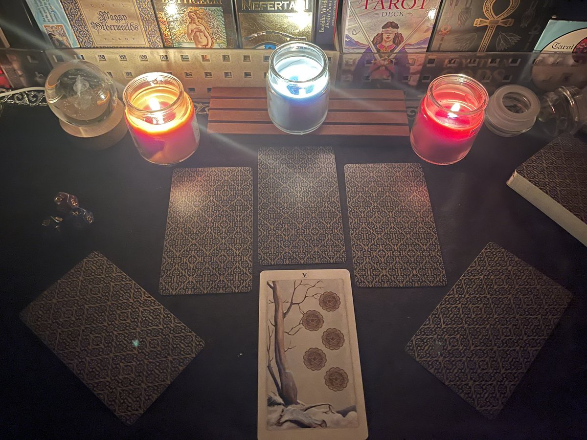 baba_tarot's tweet photo. Summer Soltice Challenge Spread ini baba dapat dari the tarot diagnosis podcast yg baba follow di instagram. Baba memutuskan untuk mencoba tantangan mereka

#summersoltice #tarotspread #paganotherworldstarot #tarotpull #tarotcommunity  #tarot #tarotreading #tarotreader #babatarot https://t.co/NZM1VmXZW5