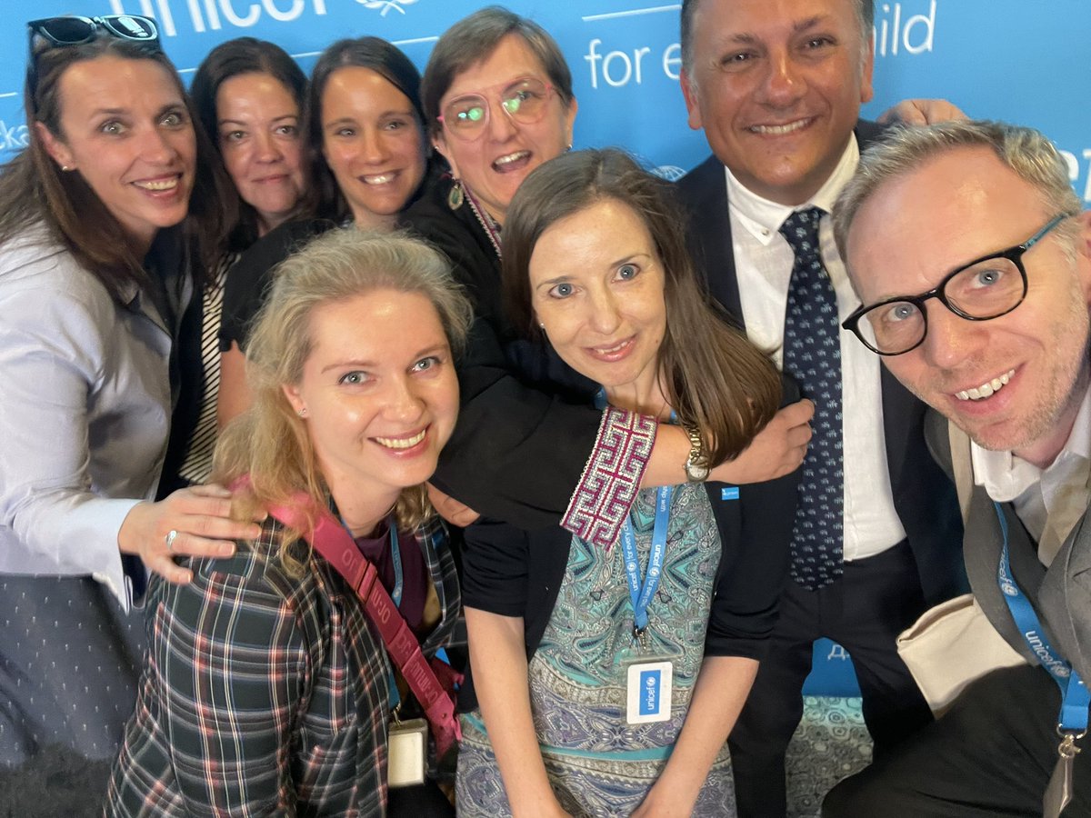 hughreillygotme's tweet photo. Learning Passport is go! Poland is first country to launch @UNICEF @Microsoft platform specifically for teachers, with modules on inclusion of refugee children and mental health. 

You were missed @MacGlovinsky! @UNICEFEducation @RashedMus @UNICEF_ECA @unicef_poland https://t.co/uS7dO8HPWB
