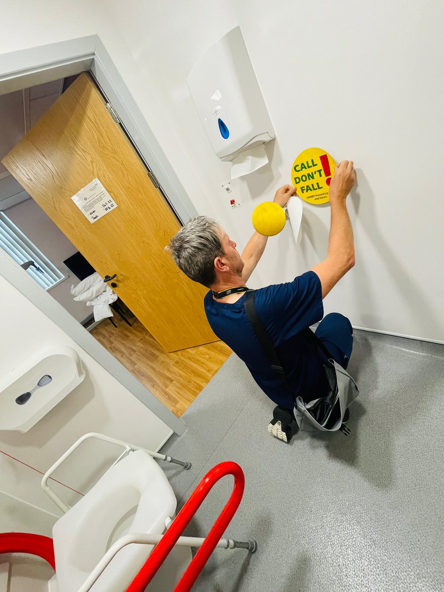jaja_payops's tweet photo. Call Donβt Fall! #fallsprevention #uhmbt #falls #foc #calldontfall @Mr_Bike_Innit @andrewthomp369 @emmafitton74 @sallyyounguhmb https://t.co/qFFytmiemA