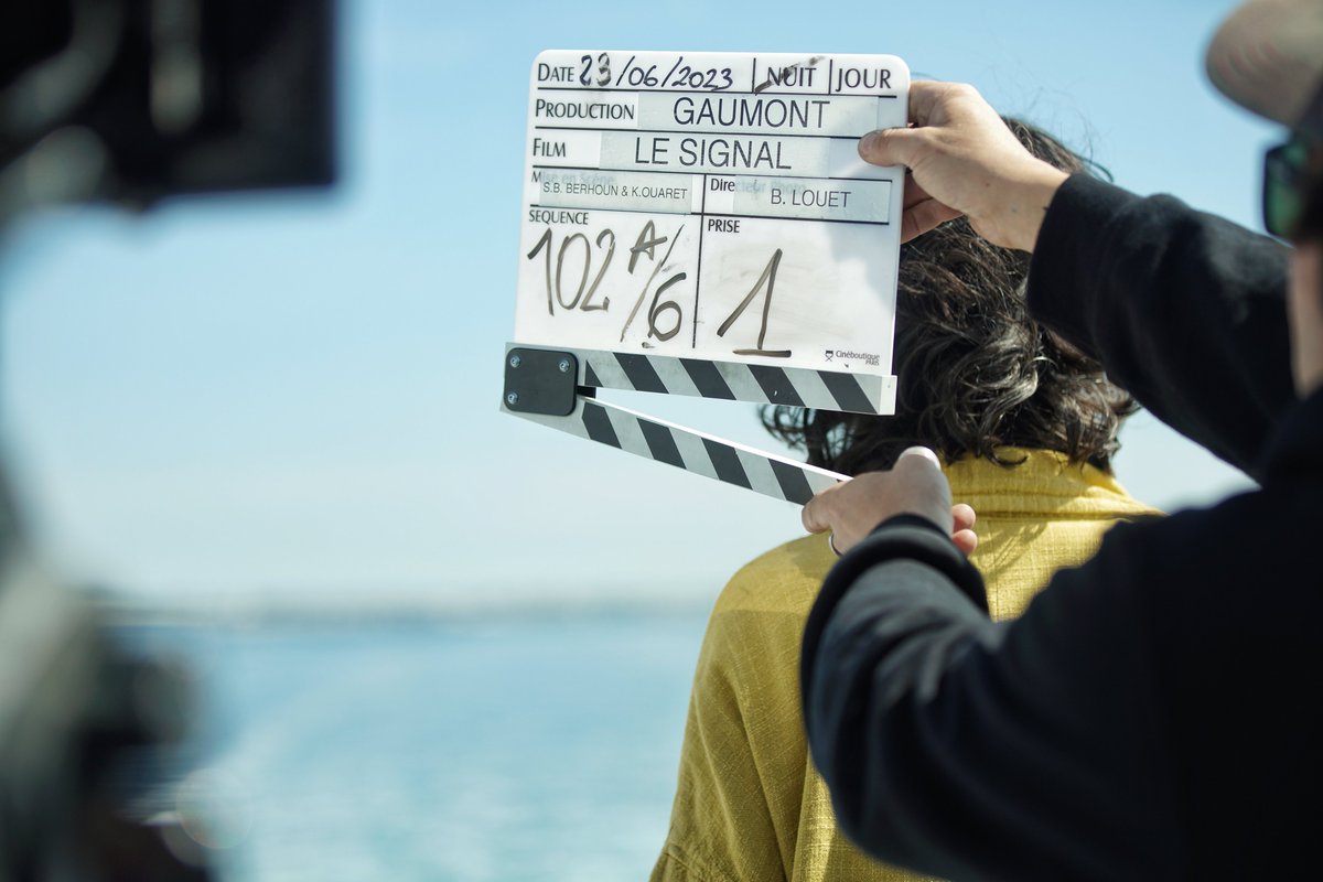surnosecrans's tweet photo. #LeSignal première fiction française de @ParamountPlusFR. Un thriller signé par François Uzan avec Clotilde Hesme, Annabelle Lengronne et Grégory Montel. https://t.co/Wl2AiWWoU5