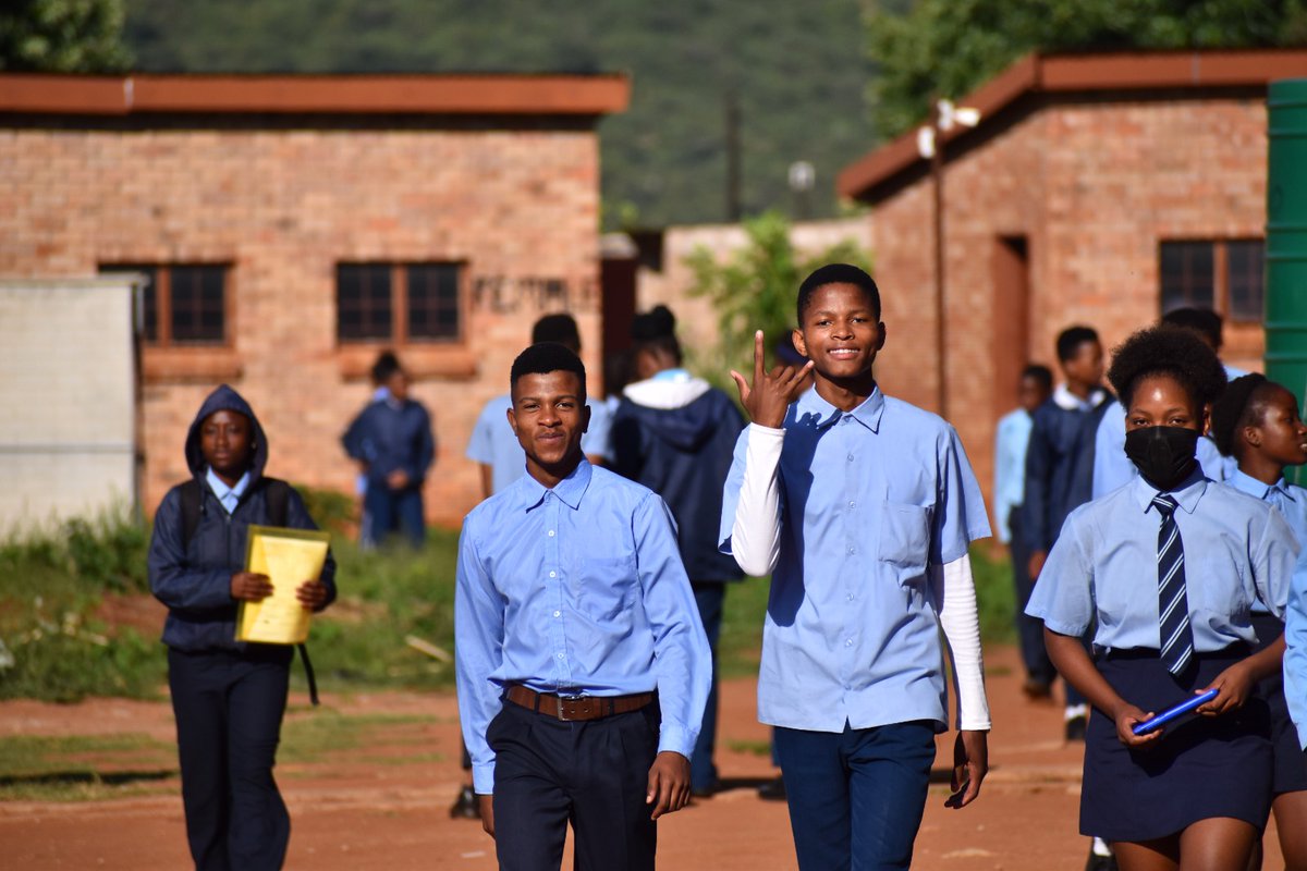 unitedwayZA's tweet photo. The 2nd term of education in South Africa has come to an end. We congratulate our leaners and teachers for doing their best this year and ask that you continue to work hard towards the 3rd term.
#education #school #career #teachers #success #tuition #work #youthmonth #gomaths https://t.co/0xTe1UICwj