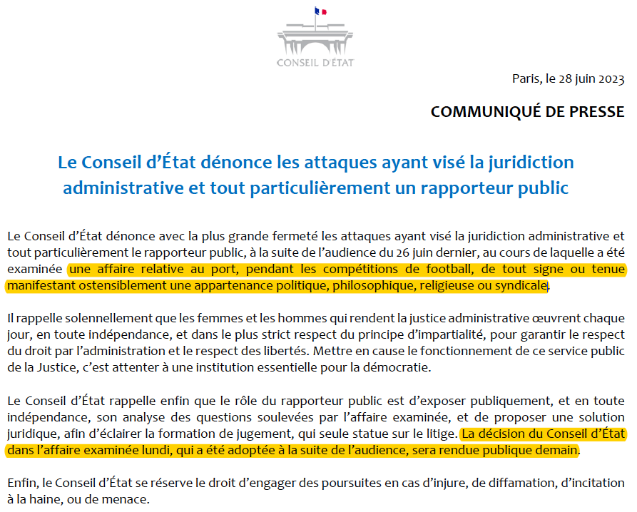 N_Hervieu's tweet photo. Rarissime : Le @Conseil_Etat dénonce « avec la plus grande fermeté » les attaques dirigées contre lui &amp; un rapporteur public concernant l'affaire relative au port de signes religieux par des footballeuses (#Hijabeuses).

Et annonce que la décision sera rendue publique demain. https://t.co/DR81Yzqobi