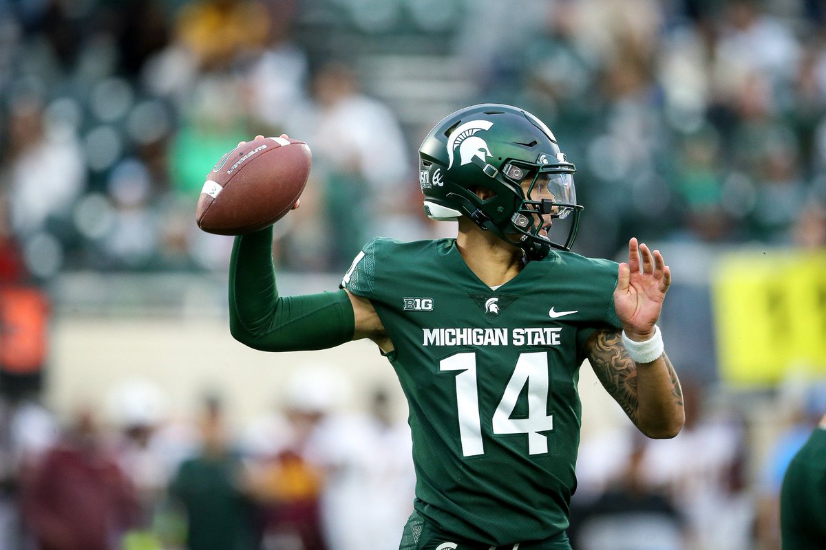 ● QB Spotlight ● 🔓 Breakout Watch Noah Kim - Michigan State • Kim doesn't have much experience but he's a player I'm expecting big things from this fall. In his career he's thrown for 174 yards 3 TDs 0 INTs while completing 73.7% of his passes. Remember the Name!!!!!