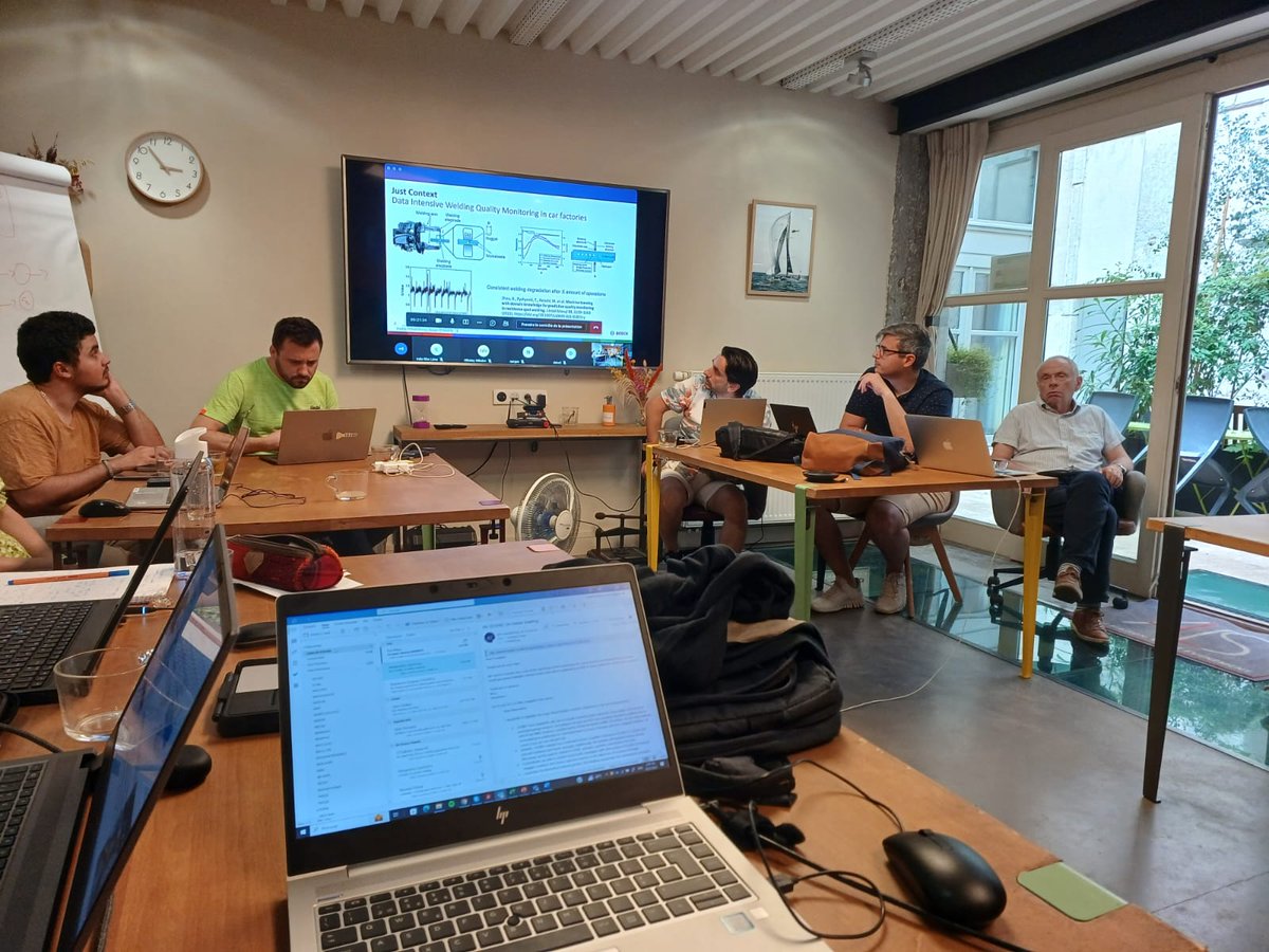 DataCloud2020's tweet image. The sixth @DataCloud2020 plenary happened last week, 19-22 June, hosted by project partner @iEx_ec in Lyon, France. Read more here ⬇

datacloudproject.eu/whats-new/news…

Stay tuned for more @DataCloud2020 updates soon 🙌🏼