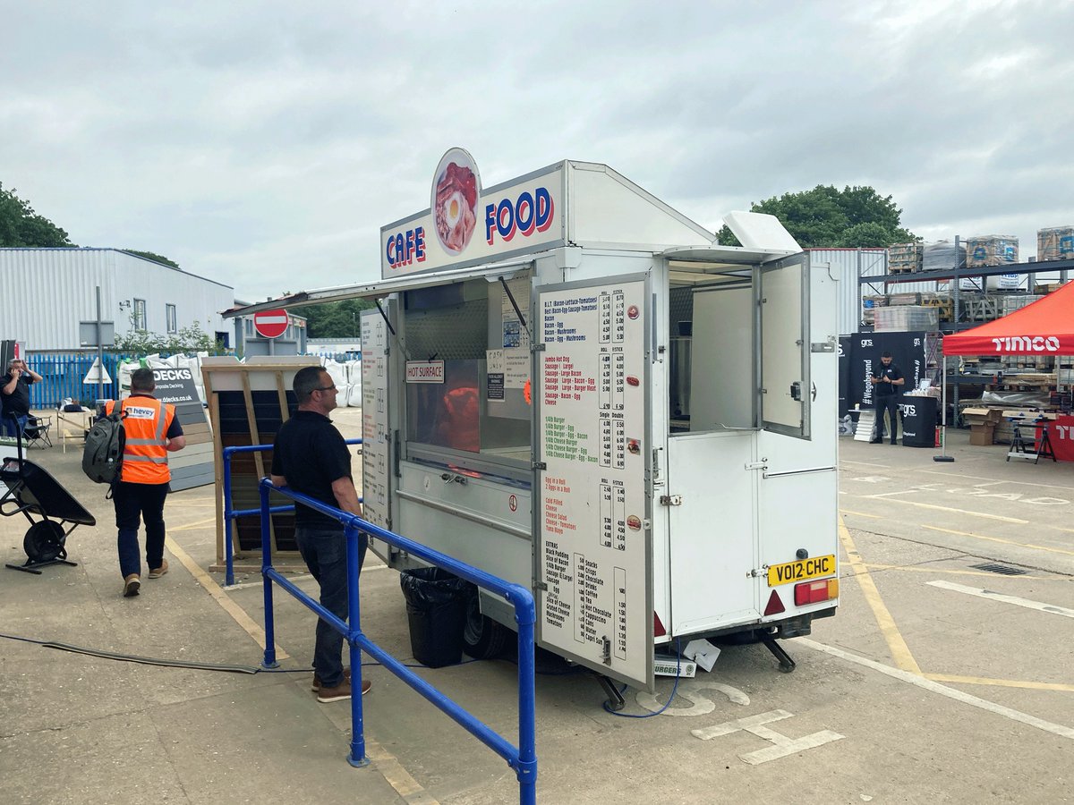 HeveyBS's tweet photo. Fantastic first day at Hevey Northampton Trade Days! 💪 Thanks to everyone joining - looking forward to seeing you tomorrow! 😎

#buildersmerchants #tradeaday #northamptontrade #constructionsite #homerevamp https://t.co/3d3FkYzMSe