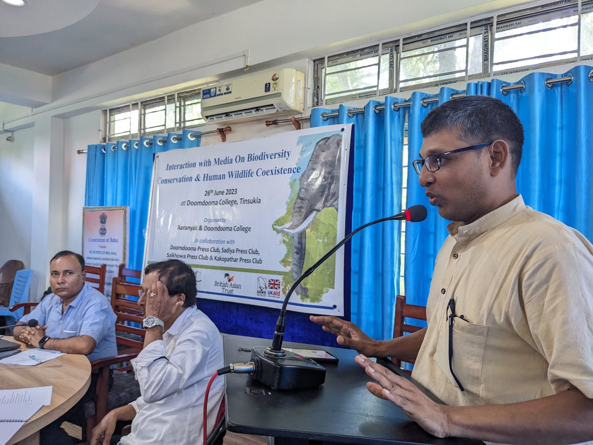 aaranyak's tweet image. In another #InteractiveWorkshop at Doomdooma, we discussed how the #media can contribute to #BiodiversityConservation, #coexistence, and in reducing human-elephant conflict with prominent local media persons from #Doomdooma, #Kakopathar, #Sadiya, and #Saikhowa of #Assam.