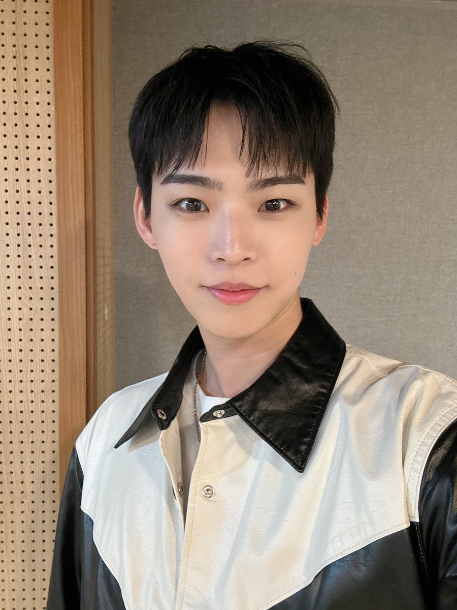 [#효진 #HYOJIN] 안니옹 퓨즈😊🩵