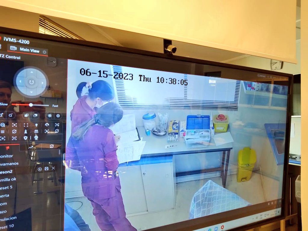 CsSaludUTalca's tweet photo. 👀🧐 Simulación clínica de Investigación de Reacciones Adversas a la Transfusión, en la sala de simulacion del laboratorio de Medicina Transfusional de la Escuela de #TMUTalca #TecnologíaMédicaUTalca
#CsSaludUTalca 🤓 @utalca https://t.co/TCS4KmTLt2