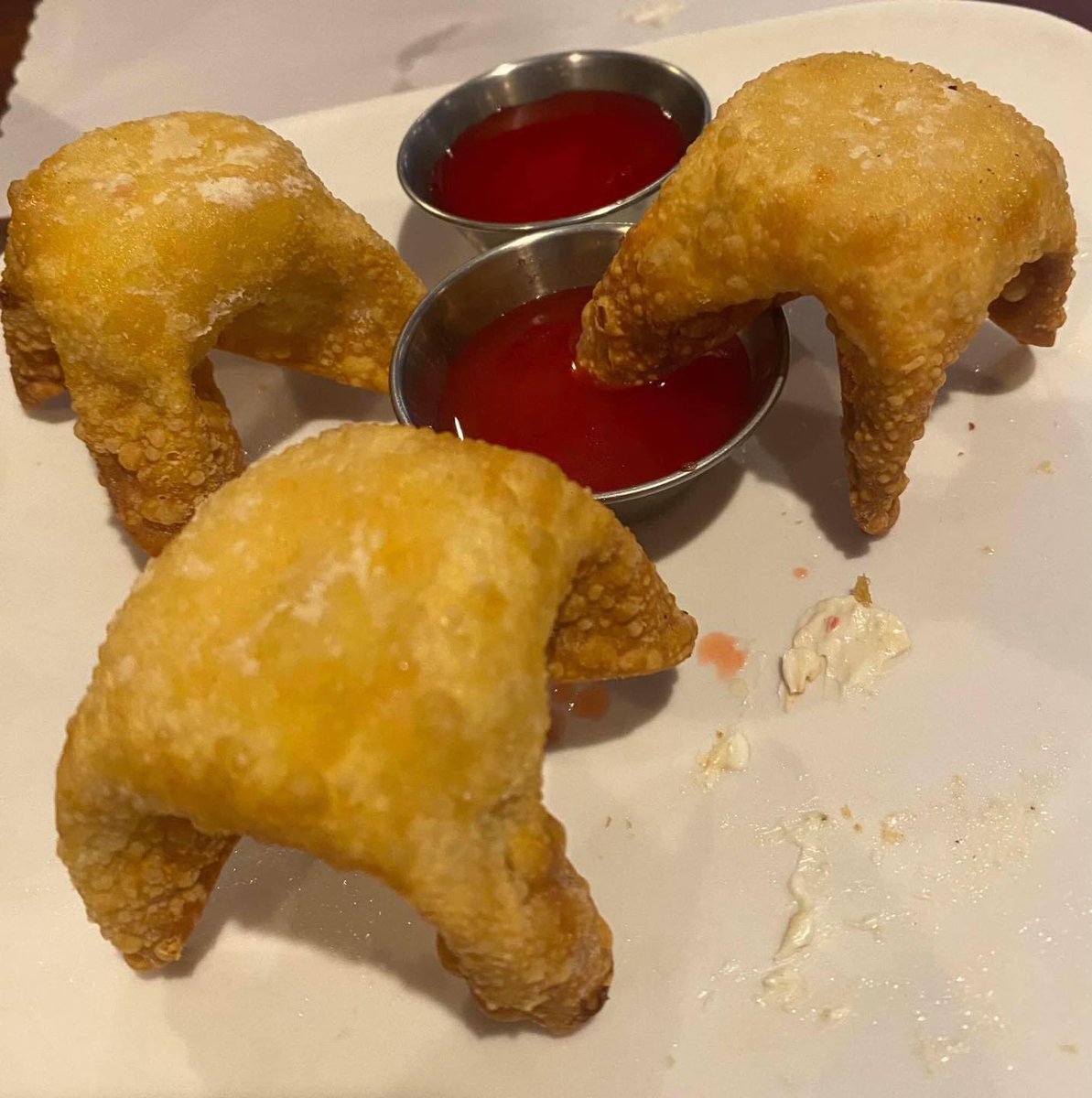 KP11Studios's tweet image. “Brief rains have given way to the dry season.

Food and water are becoming increasingly scarce.

For these crab rangoons, this may be the last drink they have for a while...”